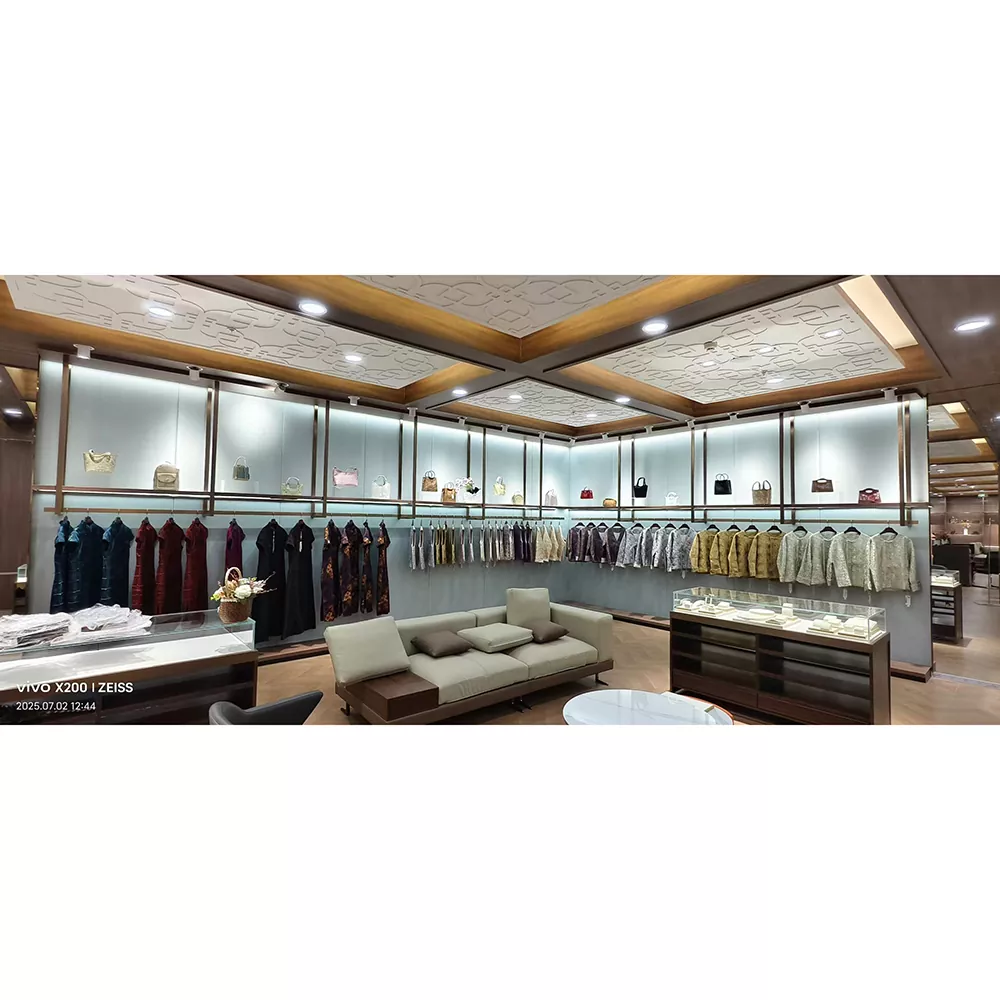 Iron női ruházati kijelző állvány